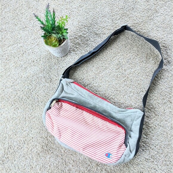 ⭐Red Grey Striped Sling Bag Champion⭐ - Picture 1 of 7